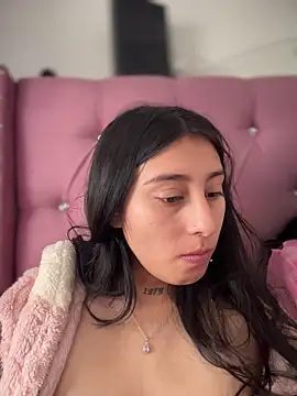 Violeet-Smith online show from April 2026 05:17:02 PM