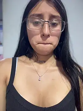 Violeet-Smith online show from May 2026 03:12:01 AM