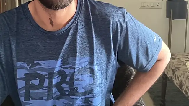 MakeMeAwareAah online show from November 2025 05:43:01 AM