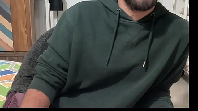 MakeMeAwareAah online show from December 2025 12:44:02 PM