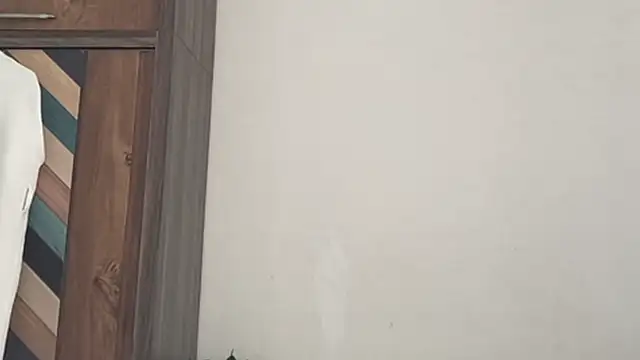 MakeMeAwareAah online show from December 2025 04:20:03 AM