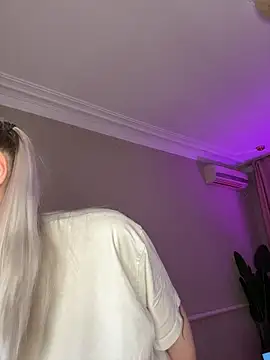 HugeBoobsAlice online show from December 2025 05:03:01 AM