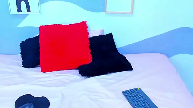 VIOLETA-28 online show from November 2025 01:45:02 PM