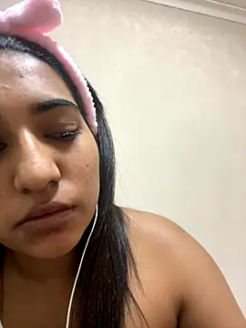 Snapshot of Your_Girl_Zara chatting on October 2025 08:53:02 PM Your Girl Zara online show from October 2025 08:53:02 PM