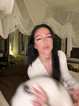 Gabbyys online show from April 2026 08:00:02 PM