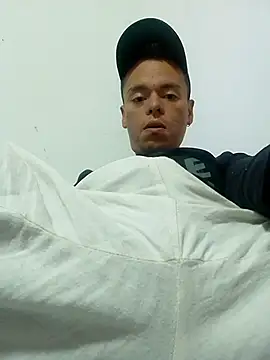 Damian9500 online show from October 2025 06:36:01 PM