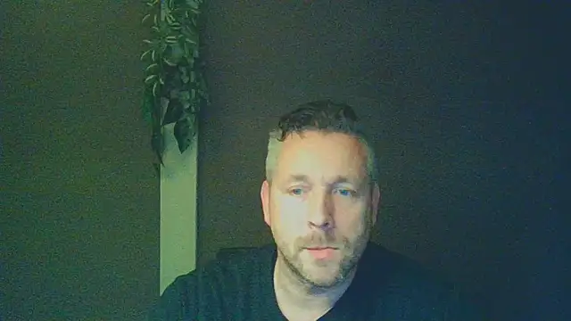 Snapshot of Woody_Longbong chatting on October 2025 05:41:02 PM Woody Longbong online show from October 2025 05:41:02 PM