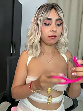 Emilyvalk  online show from June 2026 08:57:01 PM