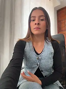 Snapshot of Talia_Bonet chatting on March 2026 04:18:01 PM Talia Bonet online show from March 2026 04:18:01 PM