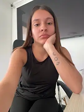 Talia Bonet online show from May 2026 04:37:01 PM