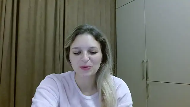 ElisSky301 online show from November 2025 11:15:02 PM