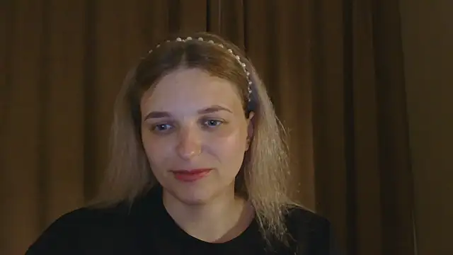 ElisSky301 online show from May 2026 08:14:02 PM