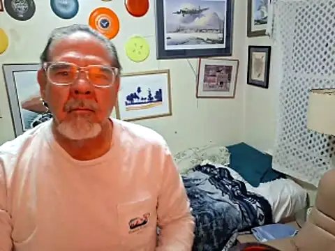 Snapshot of pena633 chatting on November 2025 02:01:02 AM pena633 online show from November 2025 02:01:02 AM