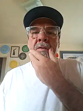 Snapshot of pena633 chatting on November 2025 02:07:01 PM pena633 online show from November 2025 02:07:01 PM