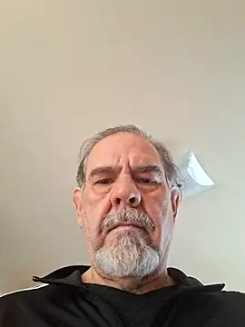 Snapshot of pena633 chatting on November 2025 02:30:01 PM pena633 online show from November 2025 02:30:01 PM