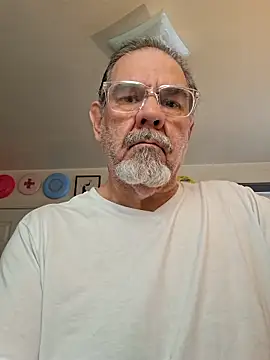 Snapshot of pena633 chatting on December 2025 02:47:01 PM pena633 online show from December 2025 02:47:01 PM