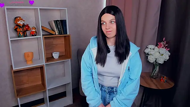 Snapshot of CharlynBertone chatting on October 2025 07:30:02 AM CharlynBertone online show from October 2025 07:30:02 AM