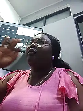 Snapshot of Britanny-Jhonsons chatting on November 2025 08:41:02 PM Britanny-Jhonsons online show from November 2025 08:41:02 PM