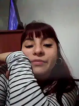 Tizi 04 online show from October 2025 10:33:01 PM