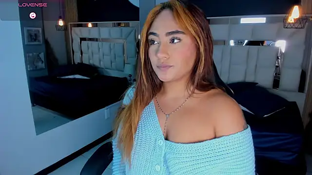 Snapshot of AnguelJones chatting on October 2025 04:05:02 AM AnguelJones online show from October 2025 04:05:02 AM