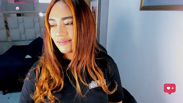 Snapshot of AnguelJones chatting on November 2025 04:29:02 AM AnguelJones online show from November 2025 04:29:02 AM