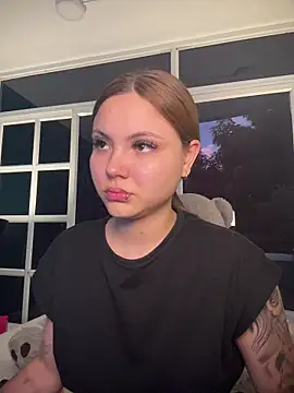 Beella1  online show from November 2025 11:32:02 AM