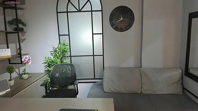 Snapshot of Lil_James chatting on December 2025 07:31:01 PM Lil James online show from December 2025 07:31:01 PM