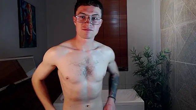 Snapshot of Lil_James chatting on February 2026 08:49:01 PM Lil James online show from February 2026 08:49:01 PM