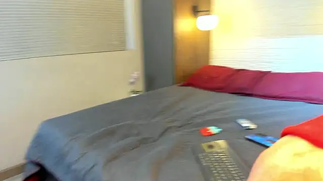 Snapshot of Lil_James chatting on March 2026 08:36:02 PM Lil James online show from March 2026 08:36:02 PM