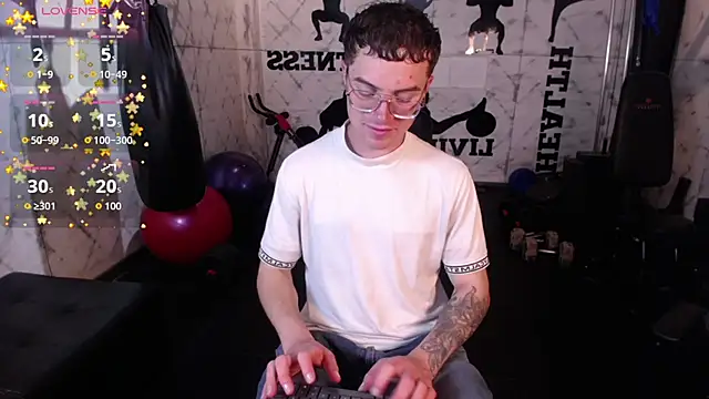 Snapshot of Lil_James chatting on March 2026 08:12:01 PM Lil James online show from March 2026 08:12:01 PM