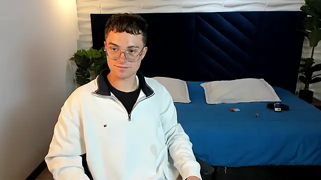 Snapshot of Lil_James chatting on March 2026 07:52:02 PM Lil James online show from March 2026 07:52:02 PM