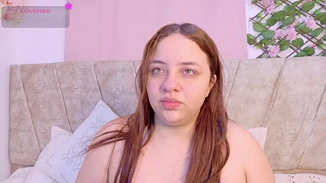 Karina Wong online show from November 2025 07:46:01 PM