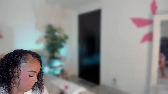 YariRose online show from June 2026 02:34:02 PM