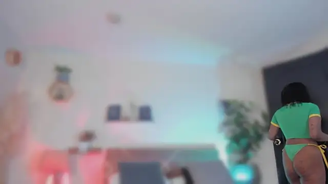YariRose online show from June 2026 03:47:01 PM