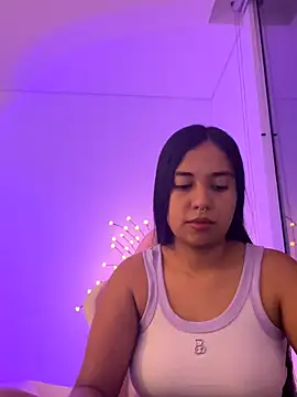 aly nicols online show from November 2025 05:17:02 AM