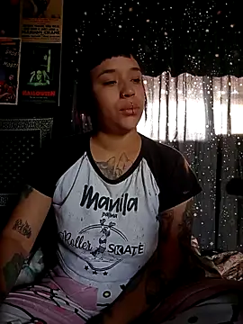 Snapshot of Isis_Bathory chatting on November 2025 12:27:02 PM Isis Bathory online show from November 2025 12:27:02 PM