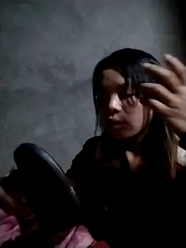 Snapshot of rickkis2k chatting on November 2025 09:19:01 PM rickkis2k online show from November 2025 09:19:01 PM