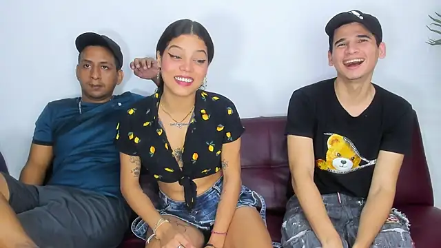 Snapshot of Ruin_Destruction chatting on November 2025 01:49:01 AM Ruin Destruction online show from November 2025 01:49:01 AM