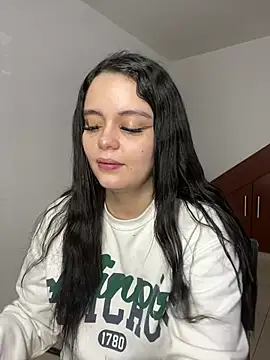 Snapshot of Selena_Roa chatting on February 2026 03:16:02 PM Selena Roa online show from February 2026 03:16:02 PM