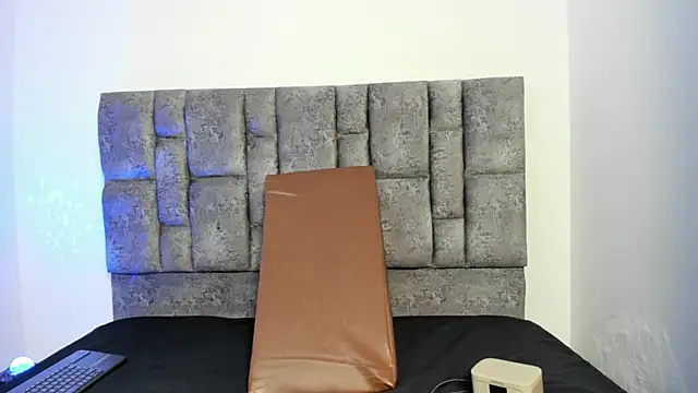 Snapshot of miah_storm chatting on November 2025 02:45:01 AM miah storm online show from November 2025 02:45:01 AM