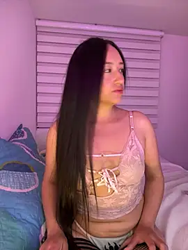 Snapshot of Melt_Sofie chatting on October 2025 12:18:01 AM Melt Sofie online show from October 2025 12:18:01 AM