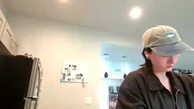 Snapshot of kutekiwi chatting on October 2025 05:25:02 PM kutekiwi online show from October 2025 05:25:02 PM