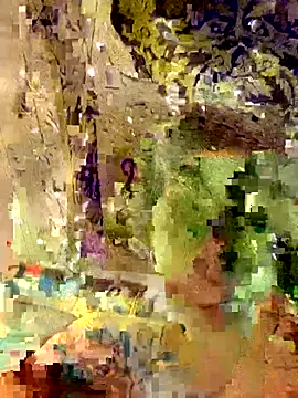 Snapshot of kutekiwi chatting on December 2025 08:20:01 AM kutekiwi online show from December 2025 08:20:01 AM