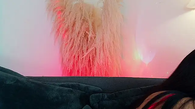 Snapshot of mia_roux1 chatting on April 2026 07:41:01 PM mia roux1 online show from April 2026 07:41:01 PM