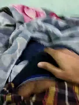 Virgin18year old online show from December 2025 03:04:01 AM