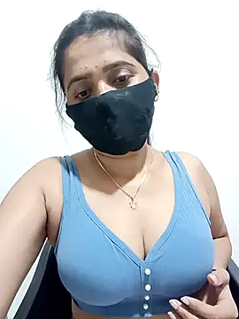 Snapshot of Bengoli_couple chatting on November 2025 02:12:02 PM Bengoli couple online show from November 2025 02:12:02 PM