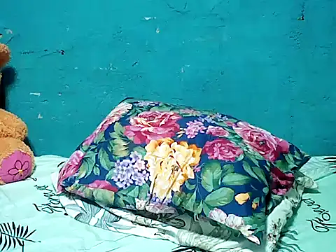 SmallluncutCock online show from November 2025 01:44:01 AM