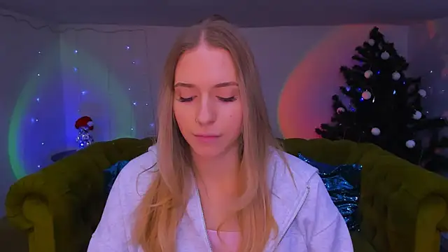 sassy cutie online show from January 2026 01:13:01 PM