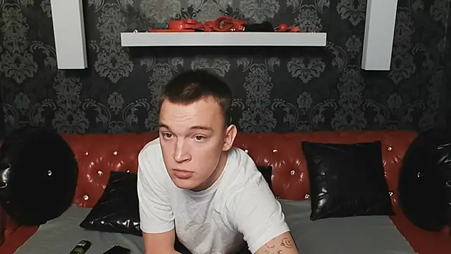 Snapshot of Derek_Banville chatting on October 2025 12:12:02 PM Derek Banville online show from October 2025 12:12:02 PM