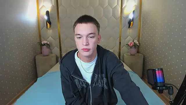 Snapshot of Derek_Banville chatting on November 2025 01:11:02 PM Derek Banville online show from November 2025 01:11:02 PM